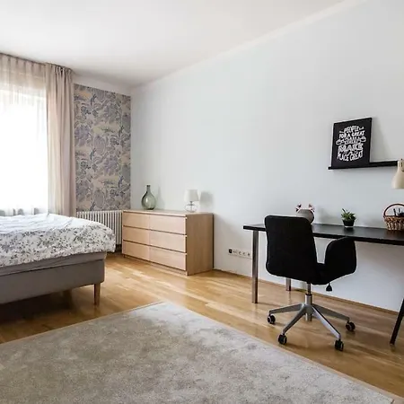 Apartment Hip, But Elegant 1 Bedroom Budapest