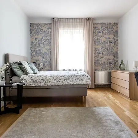 Hip, But Elegant 1 Bedroom Apartment