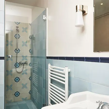 Apartment Hip, But Elegant 1 Bedroom