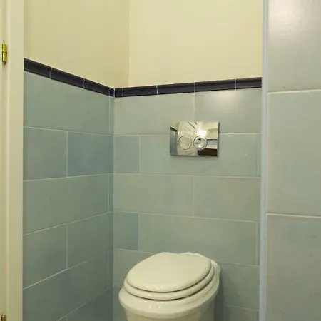 Apartment Hip, But Elegant 1 Bedroom