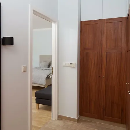 Hip, But Elegant 1 Bedroom Apartment